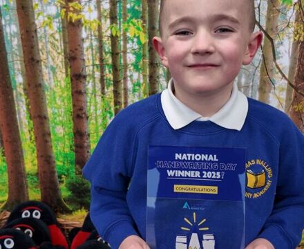 Handwriting Comp. Y1 Lewis TW